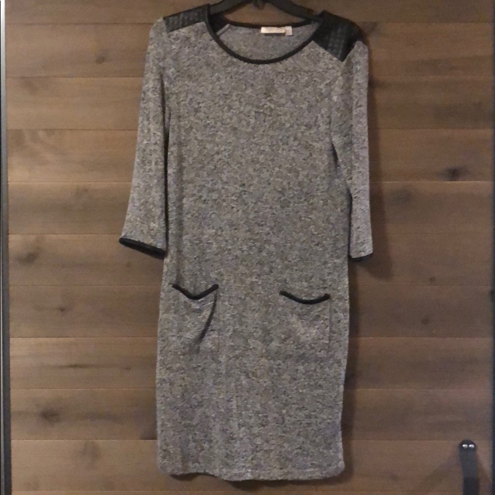 Adorable Sweater Dress with Pockets!!!